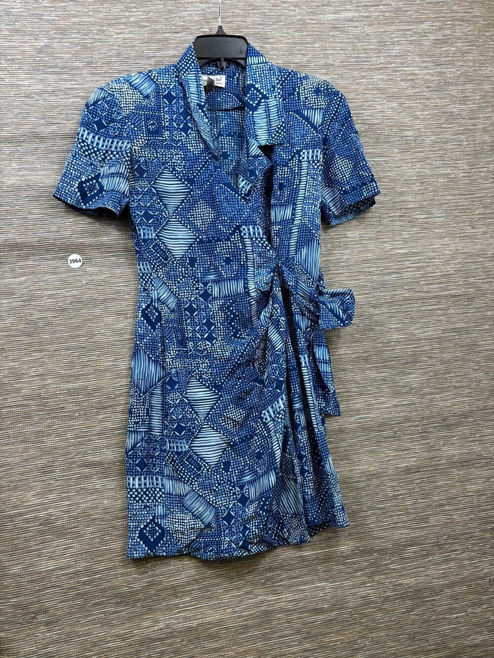 Papell Too Wrap Dress Womens Size 2P Blue Silk Geometric Collared Short Sleeve